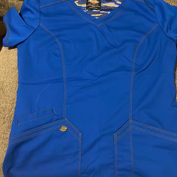 Worn once. Bundle of XX-Small top and bottom scrubs. - Picture 2 of 5